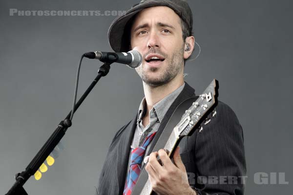 CHARLIE WINSTON - 2012-06-24 - PARIS - Hippodrome de Longchamp - Charlie Winston Gleave